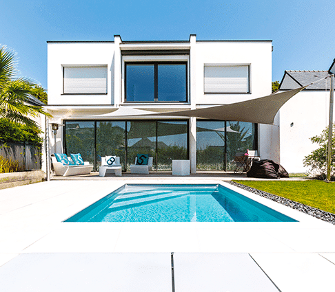 Petite piscine enterrée Desjoyaux