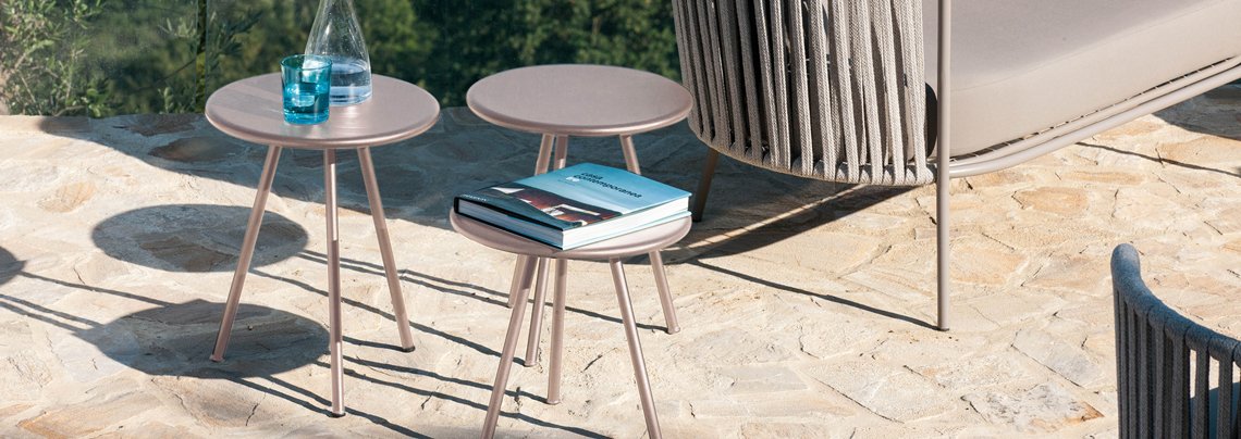 Table de jardin